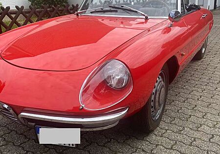 Alfa Romeo Spider 1600 Duetto