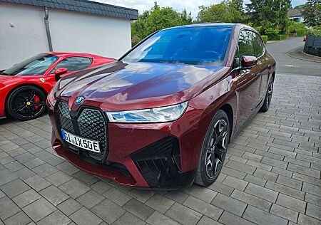 BMW iX 50 xDrive Sport *Pano/Sky/B&W/22"/Laser*