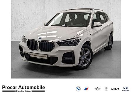 BMW X1 xDrive25e M Sport Pano PA PDC Shz 18'' DAB LED