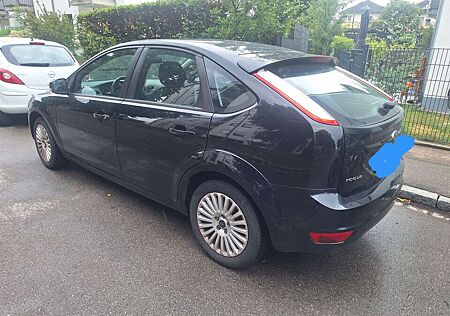 Ford Focus 1.8 Black Magic