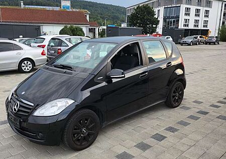 Mercedes-Benz A 180 BlueEFFICIENCY Elegance Special Edition