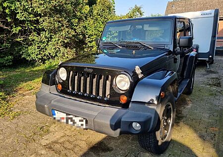 Jeep Wrangler Hard-Top 2.8 CRD DPF Automatik Black Edit