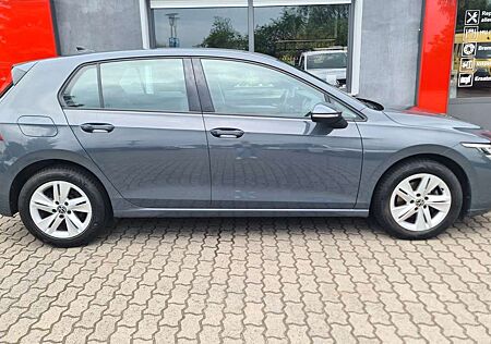 VW Golf Volkswagen VIII Lim. Life* Sitzh*Alu*Klima*DAB