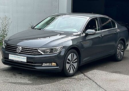 VW Passat Volkswagen Lim. Comfortline 2.0 TDI / ACC