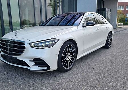 Mercedes-Benz S 580 AMG/Night Paket/HUD/Panorama/Burmester/20Z