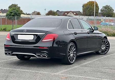 Mercedes-Benz E 350 d AMG LINE