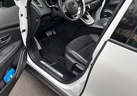 Renault Scenic TCe 140 GPF EDC BLACK EDITION