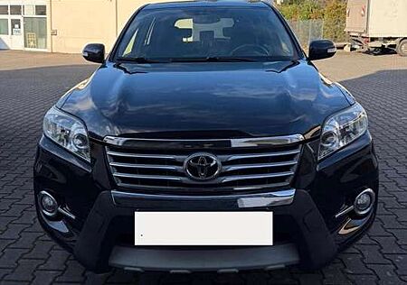 Toyota RAV 4 2.2 D-4D 4x4 Automatik Travel
