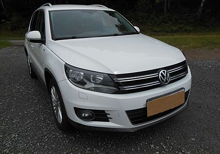 VW Tiguan Volkswagen 2.0 TDI DPF BlueMotion Technology Cup