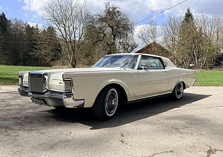 Lincoln Continental Mark III