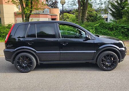 Ford Fusion 1.6L.