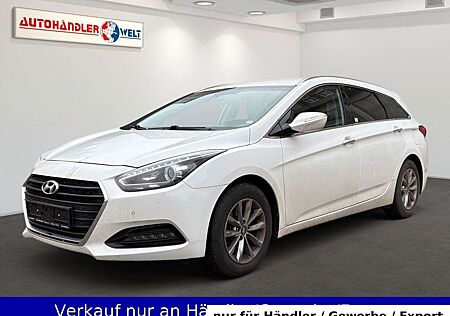Hyundai i40 Kombi 1.7 CRDi AAC SHZ Navi PDC AHK