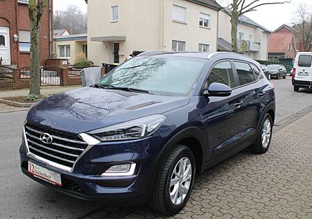 Hyundai Tucson 1.6 Style 2WD*NAVI*RFK*XENON*74000KM!