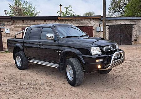 Mitsubishi L200 Pick Up 4x4 Dakar