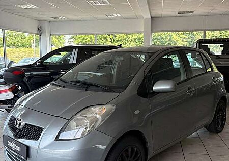 Toyota Yaris Sol TÜV neu Klima original 103tkm