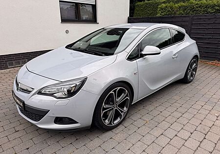 Opel Astra Innovation GTC 1.6 Turbo