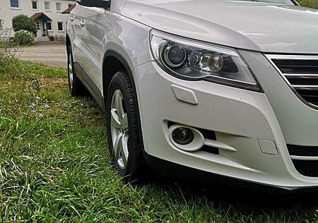VW Tiguan Volkswagen 2.0 TDI DPF 4Motion Lounge Sport & Style