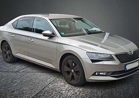 Skoda Superb 2.0 TDI DSG Style