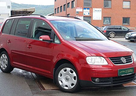 VW Touran Volkswagen 1.6*7-SITZE*AHK*SHZ*TEMPOMAT*TÜV+SERVICE