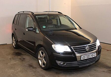VW Touran Volkswagen Highline 7 Sitze Leder Bi-Xenon Navi
