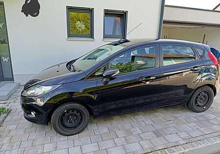 Ford Fiesta Trend / HU NEU / 8-fach bereift