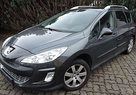Peugeot 308 SW 120 VTi Kombi / Klima / Panoramadach