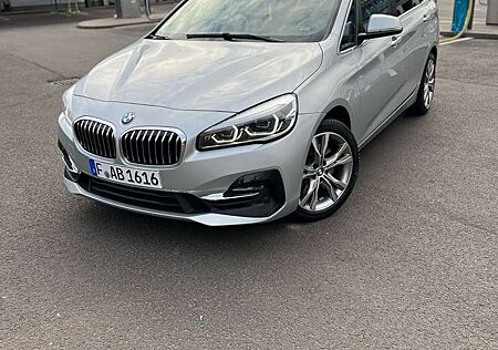 BMW 220 i Luxury Line