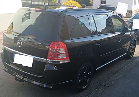 Opel Zafira 1.8 Sport