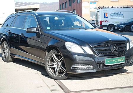Mercedes-Benz E 250 T*AVANTGARDE*AUTOMATIK*LED*AHK*SHZ*NAVI*BC