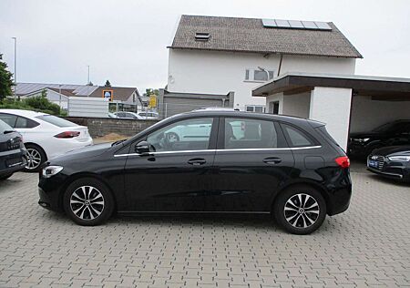 Mercedes-Benz B 200 d NAVI KAMERA LEDER MEMORY PDC SITZH SPURH