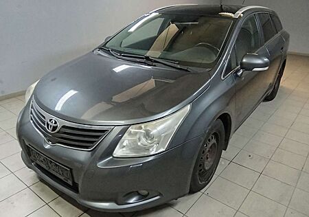 Toyota Avensis Kombi 2.0 D