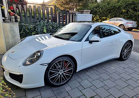 Porsche 991 911 Carrera 4S wie neu,wenig km,BOSE,Pano