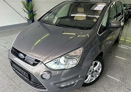 Ford S-Max *TITANIUM*ACC*BI-XEN*NAVI*LEDR*SHZ*ZHNR-NEU