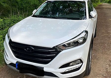 Hyundai Tucson blue 1.6 GDi 2WD Advantage, Lederausstatt.