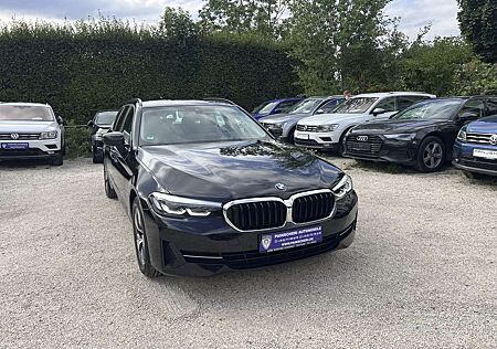 BMW 520 d Touring AHK+LEDER+KAMERA+VIRTUAL+NAVI+LED+1HAND