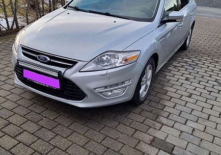 Ford Mondeo Limousine Titanium 1,6-116 D