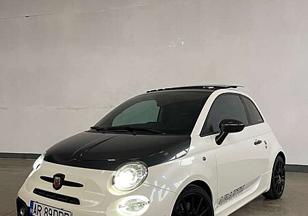 Abarth 595 Competizione Brembo / Carbon / SMG / Beats audio