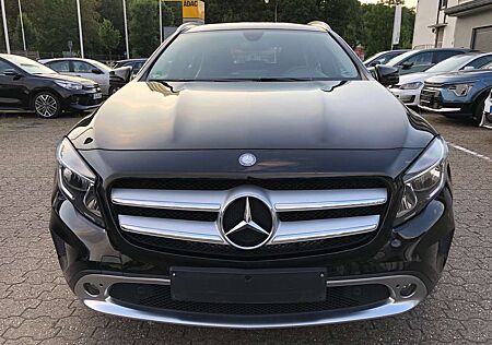 Mercedes-Benz GLA 220 d 4Matic 7G-DCT TÜV/AU: NEU