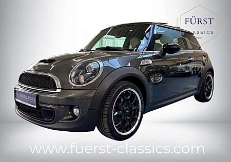 Mini Cooper S CHILI Panorama H&K Leder BI-Xenon