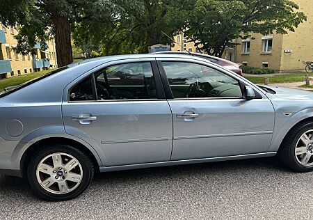 Ford Mondeo 1.8Ghia