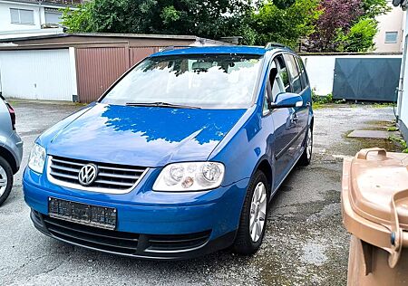 VW Touran Volkswagen 1.6 FSI Trendline