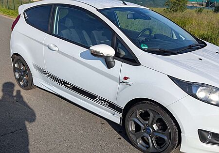 Ford Fiesta ST- Line