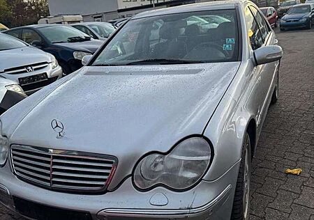 Mercedes-Benz C 320 AVANTGARDE