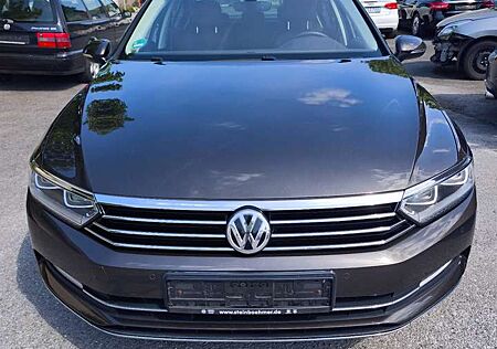 VW Passat Volkswagen Highline BMT/Start-Stopp 2 Hand
