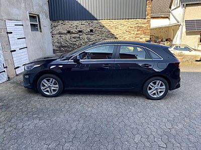 Kia Ceed / cee'd 1.6 CRDi 48V Vision mit WERKSGARANTIE