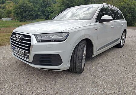 Audi Q7 Diesel 3.0 TDI ultra quattro tiptronic