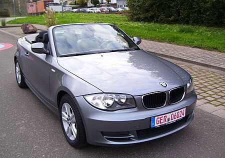 BMW 120i 120 Baureihe 1 Cabrio * Automatik * Leder *