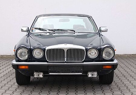 Jaguar Daimler Double Six Serie 3 mit 3 Jahren Garantie