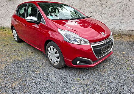 Peugeot 208 PureTech 110 Stop Navi !! Tüv !!