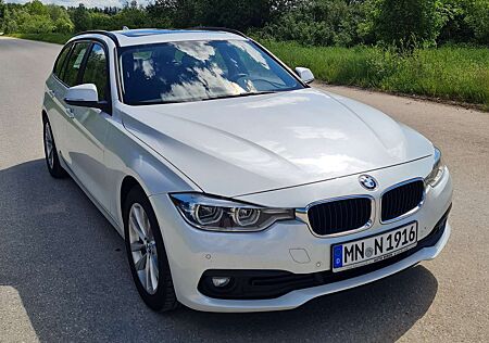 BMW 320d 320 Touring Aut. Advantage